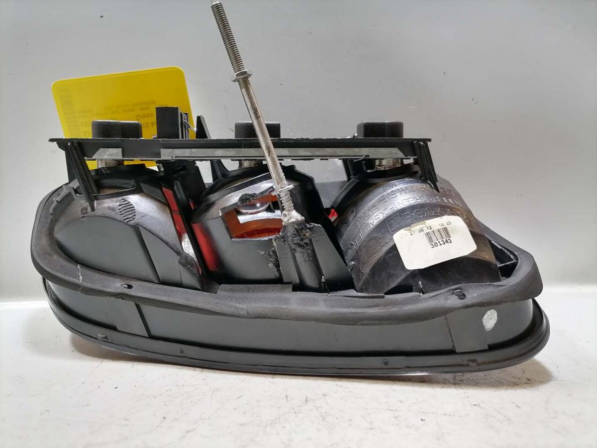 Mini One R50 original R&uuml;cklicht R&uuml;ckleuchte Schlussleuchte links Bj.2001